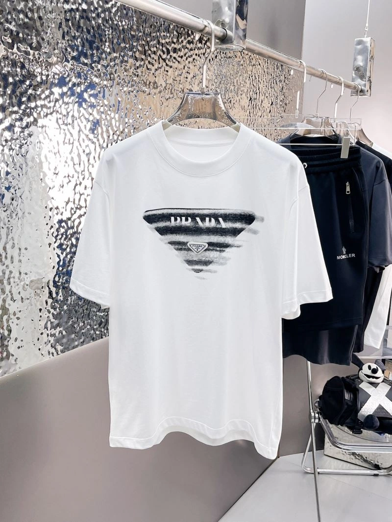Sophisticated Prada T-Shirts 169694