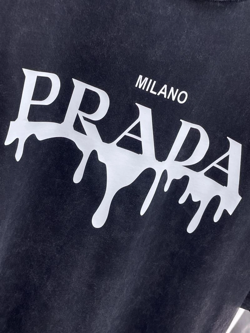 Original Prada T-Shirts 169692