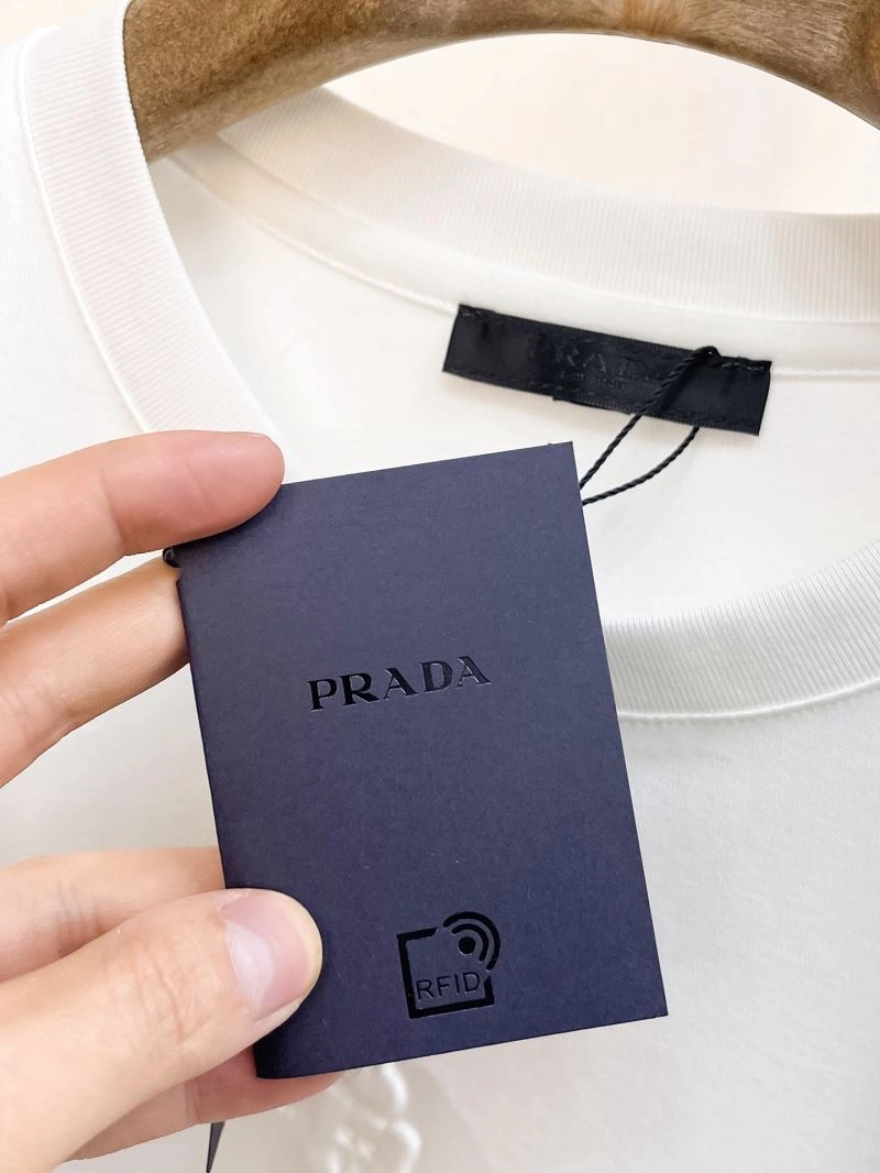 TimelessDesign Prada T-Shirts 169657