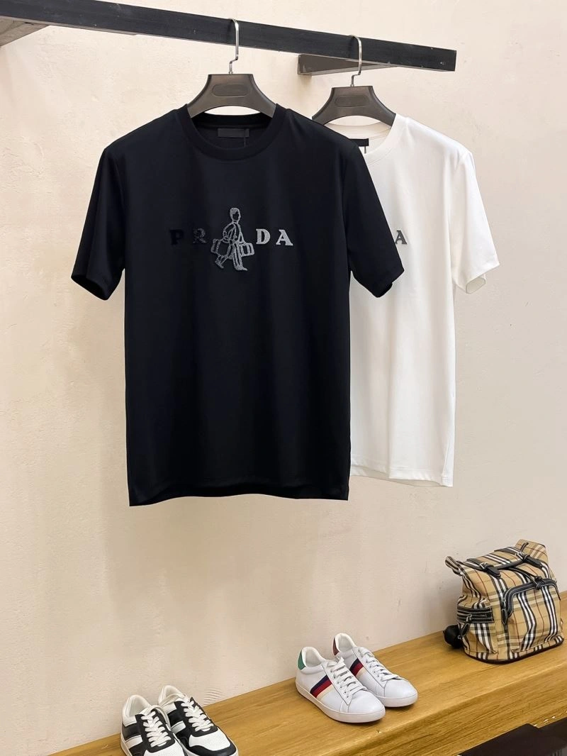 Prada T-Shirts Classic 169658