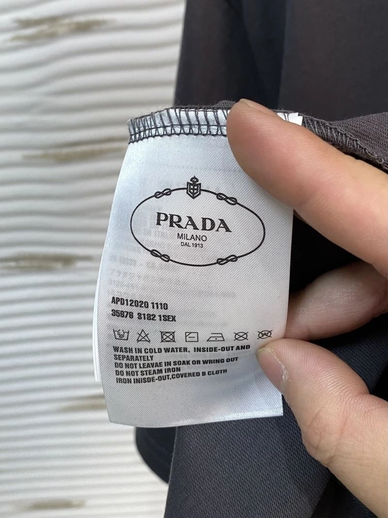 Prada T-Shirts MoistureWicking 169660