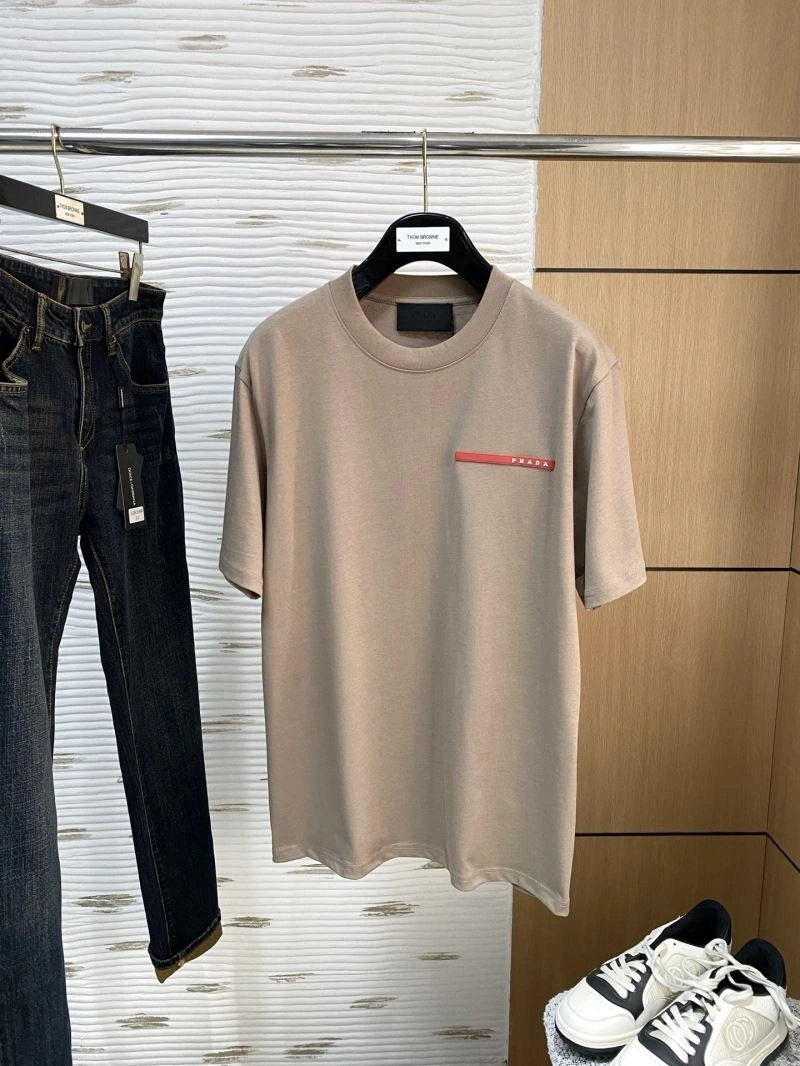 Snug Prada T-Shirts 169665