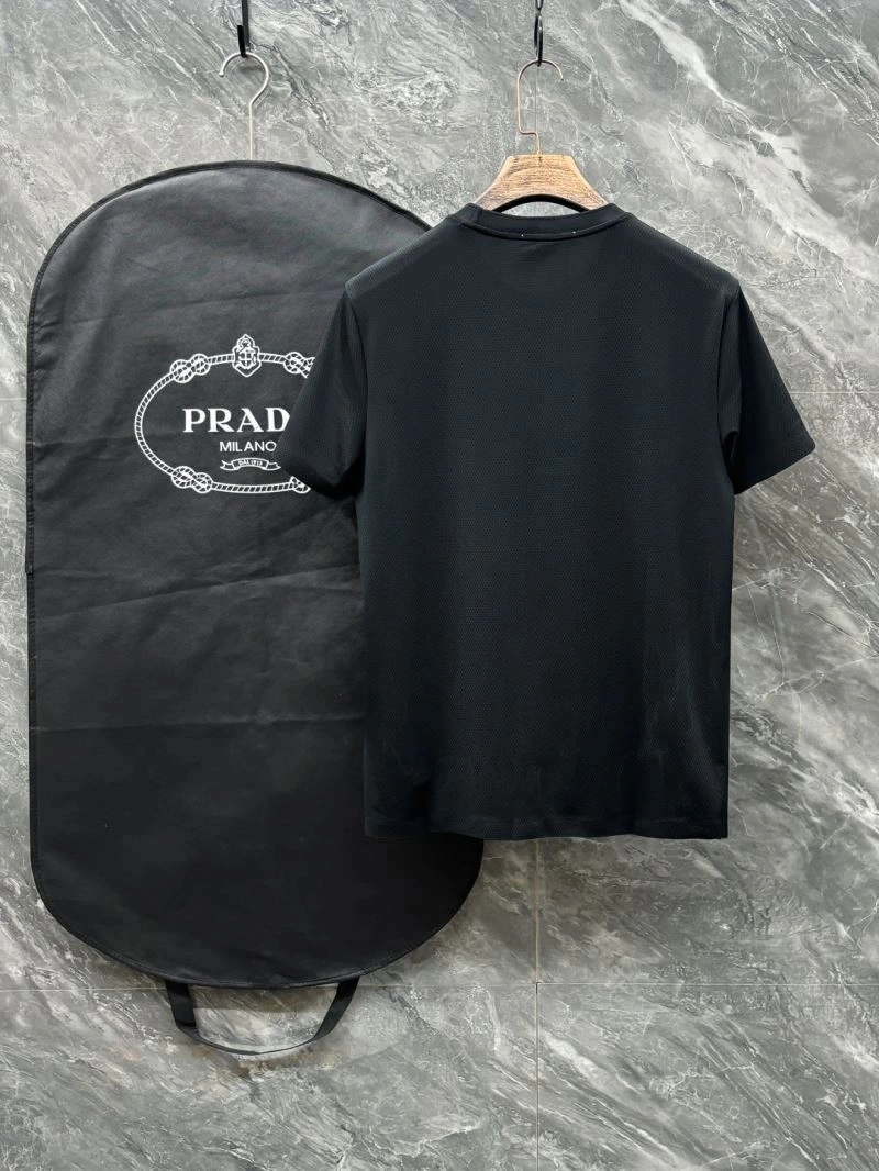Premium Prada T-Shirts 169682
