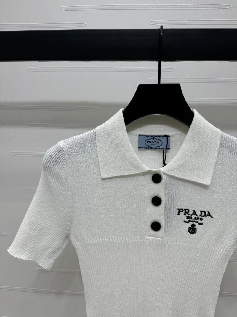 Vibrant Prada T-Shirts 166097