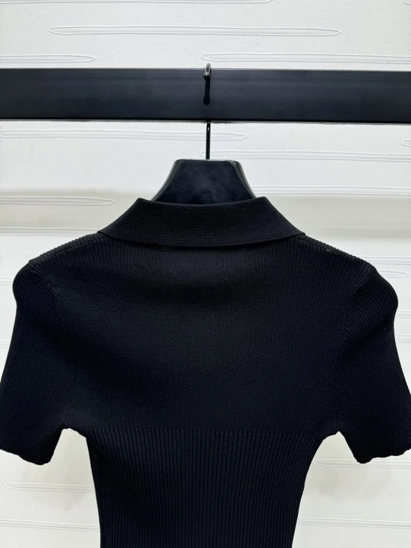 Timeless Prada T-Shirts 166098