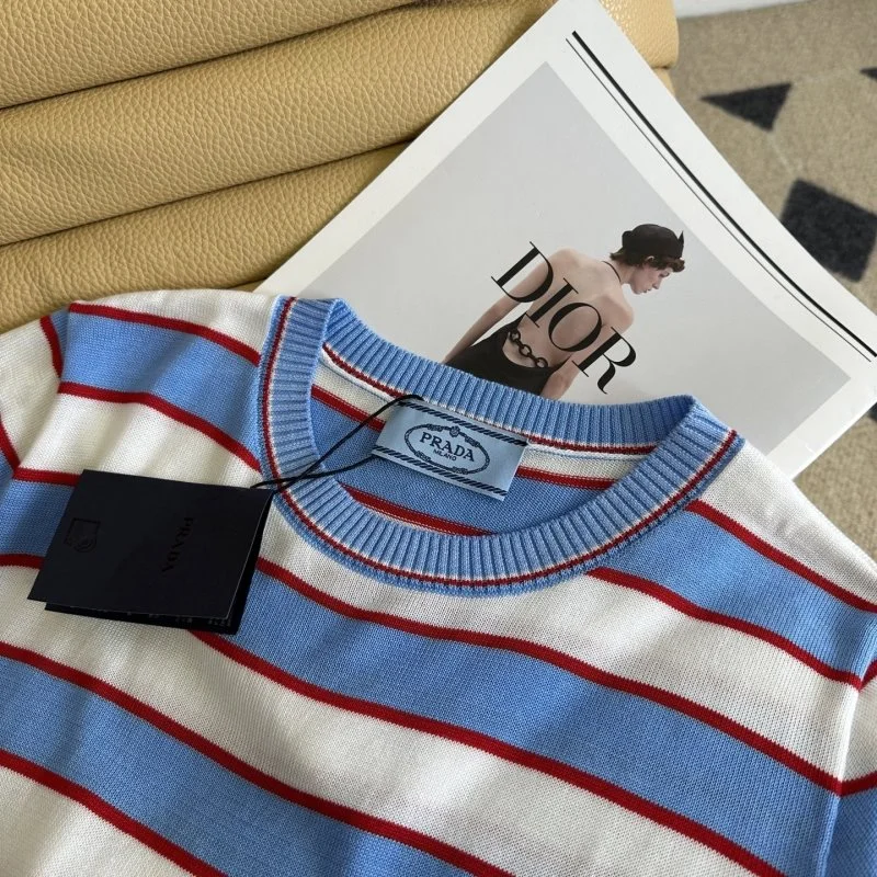Vibrant Prada T-Shirts 166092