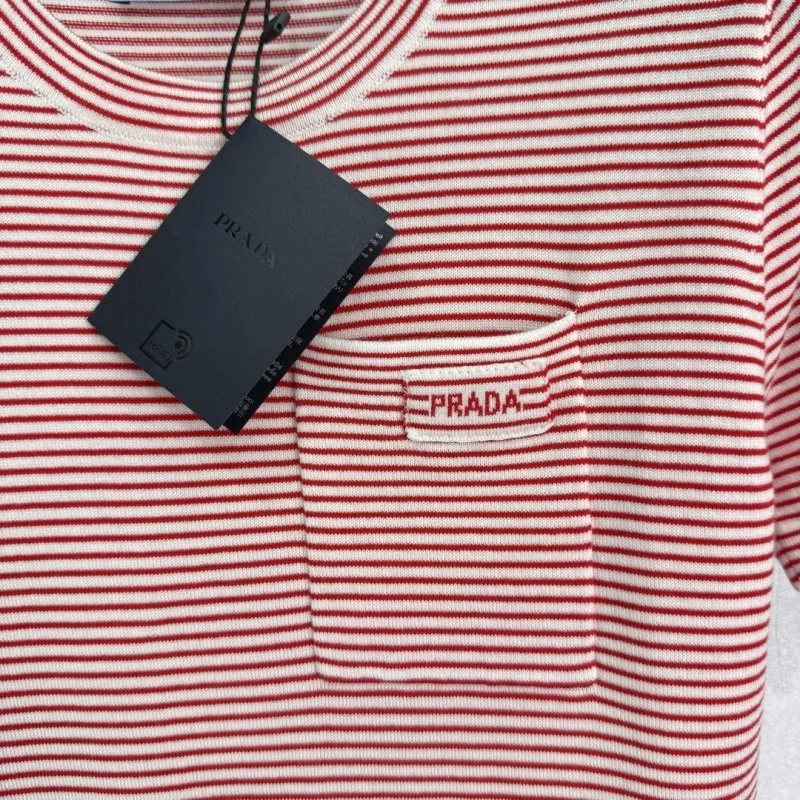 Breathable Prada T-Shirts 166091