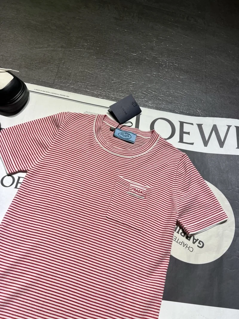 Prada T-Shirts Breathable 166135