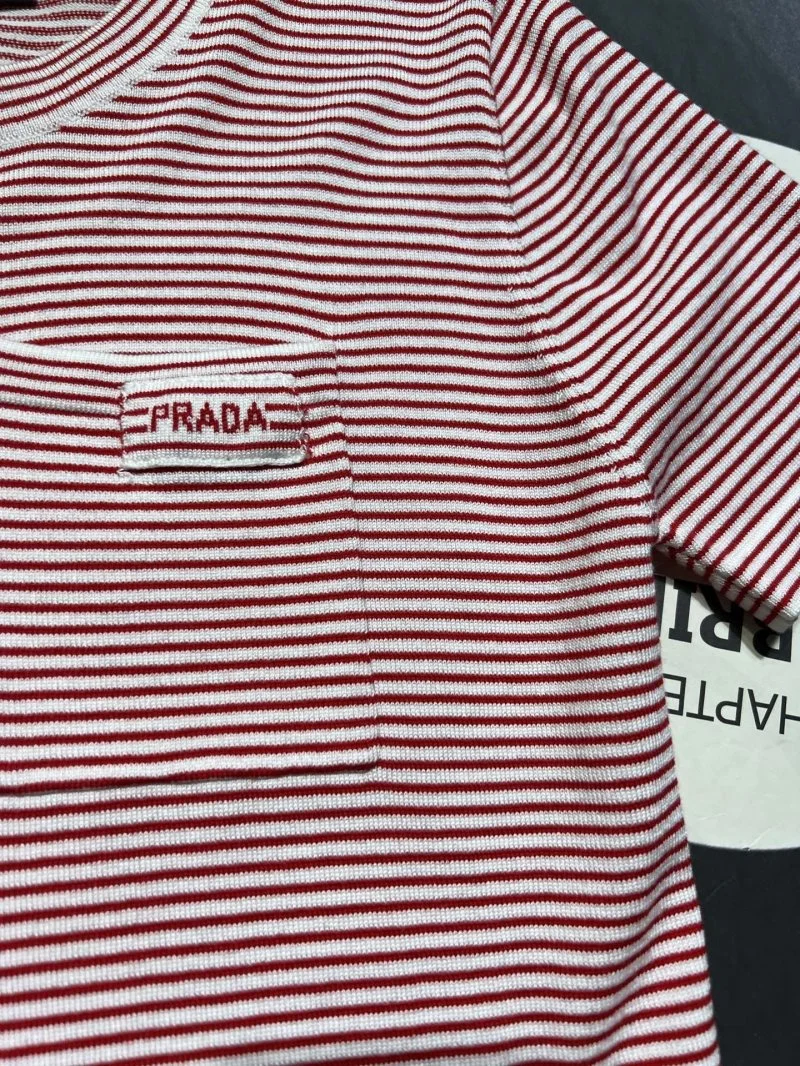 Prada T-Shirts Breathable 166135