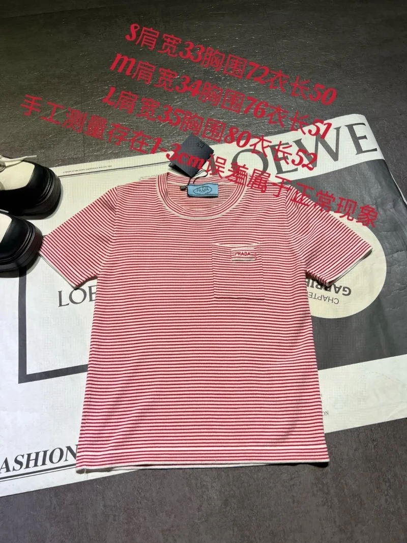Prada T-Shirts Breathable 166135