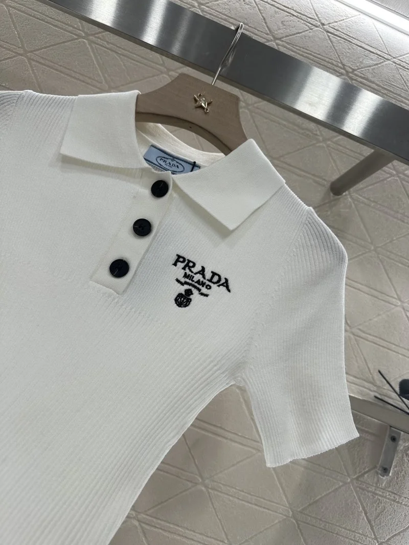 EyeCatching Prada T-Shirts 166121