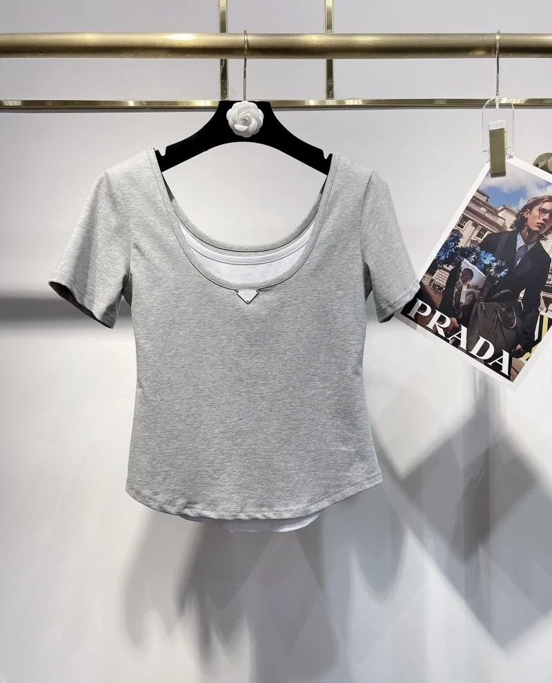 Sophisticated Prada T-Shirts 166117