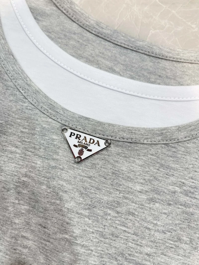 Sophisticated Prada T-Shirts 166117