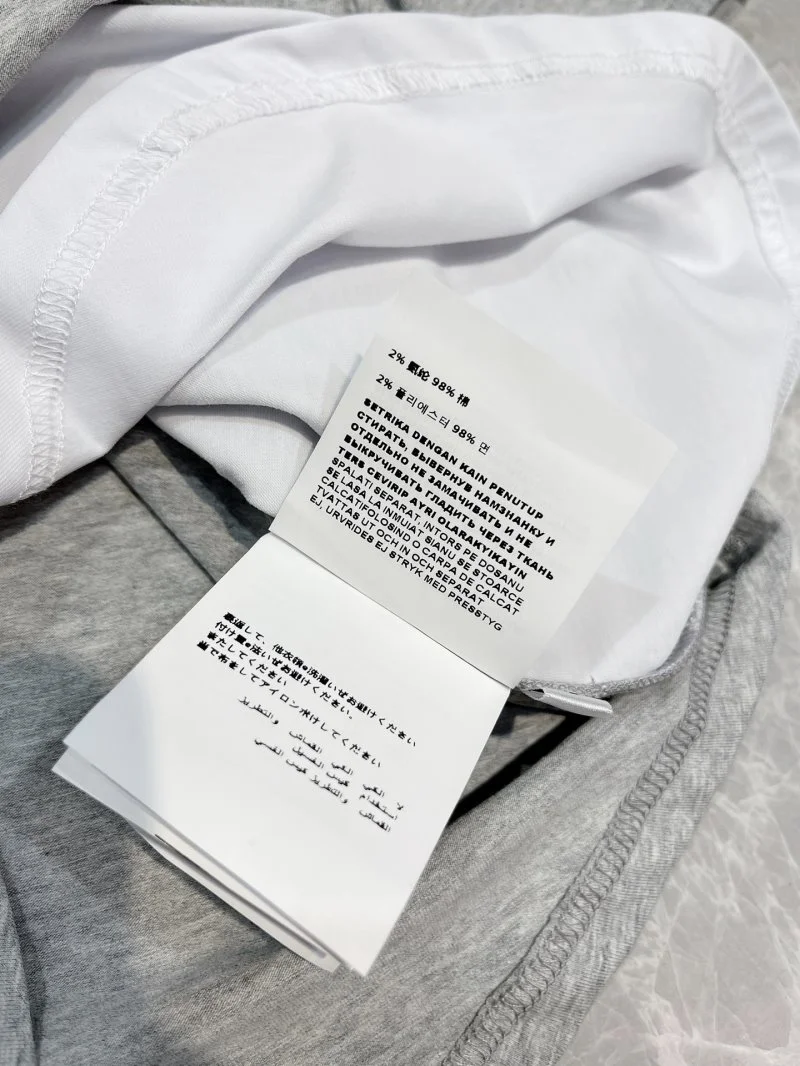 Sophisticated Prada T-Shirts 166117