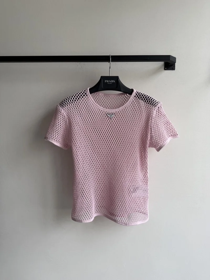 Classic Prada T-Shirts 166068