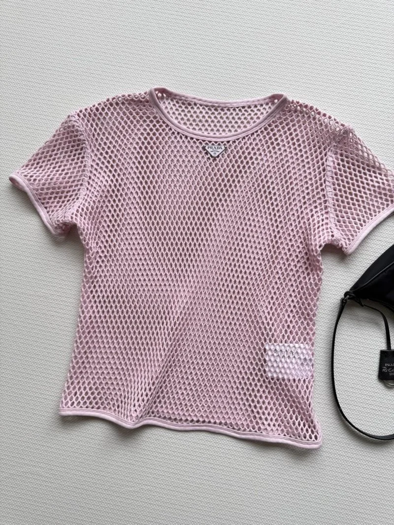 Classic Prada T-Shirts 166068