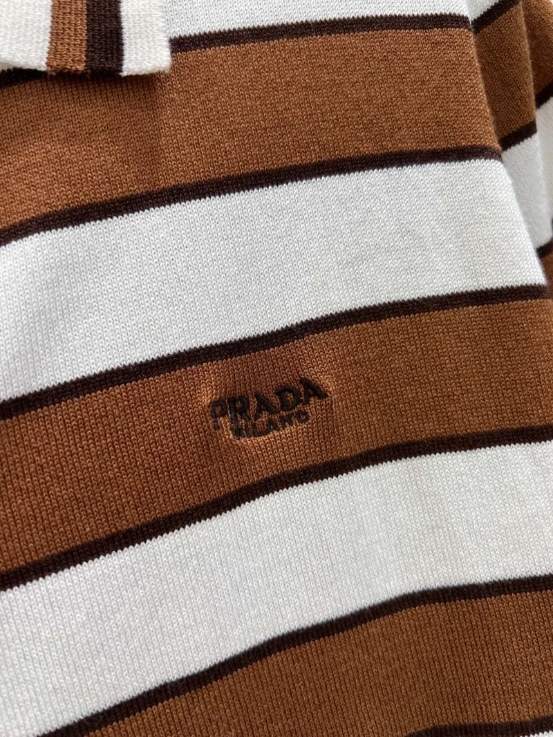 Prada T-Shirts Versatile 166071