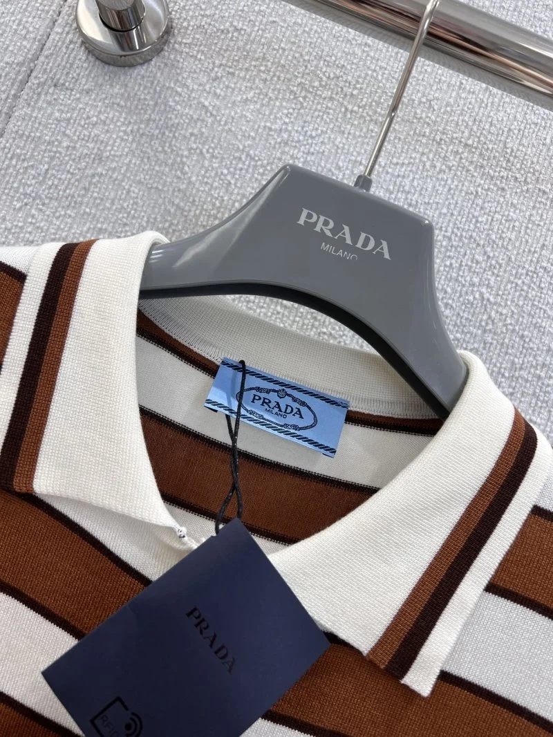 Prada T-Shirts Versatile 166071