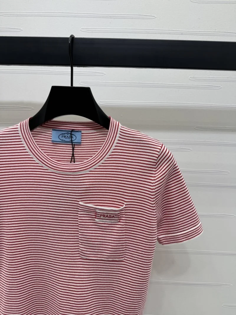 Flexible Prada T-Shirts 166075