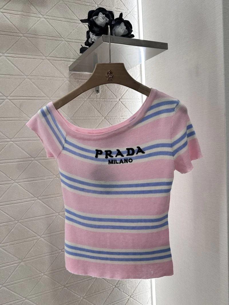 Comfortable Prada T-Shirts 166077