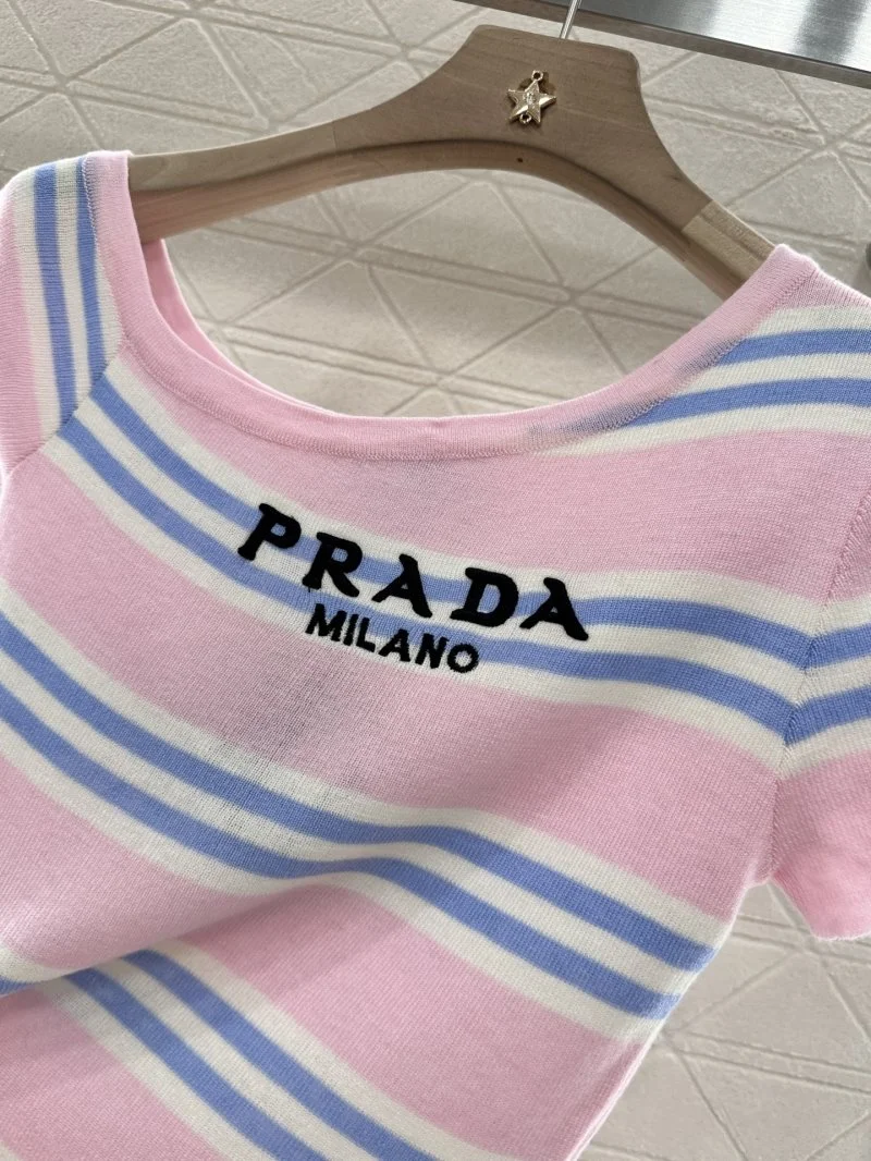 Comfortable Prada T-Shirts 166077