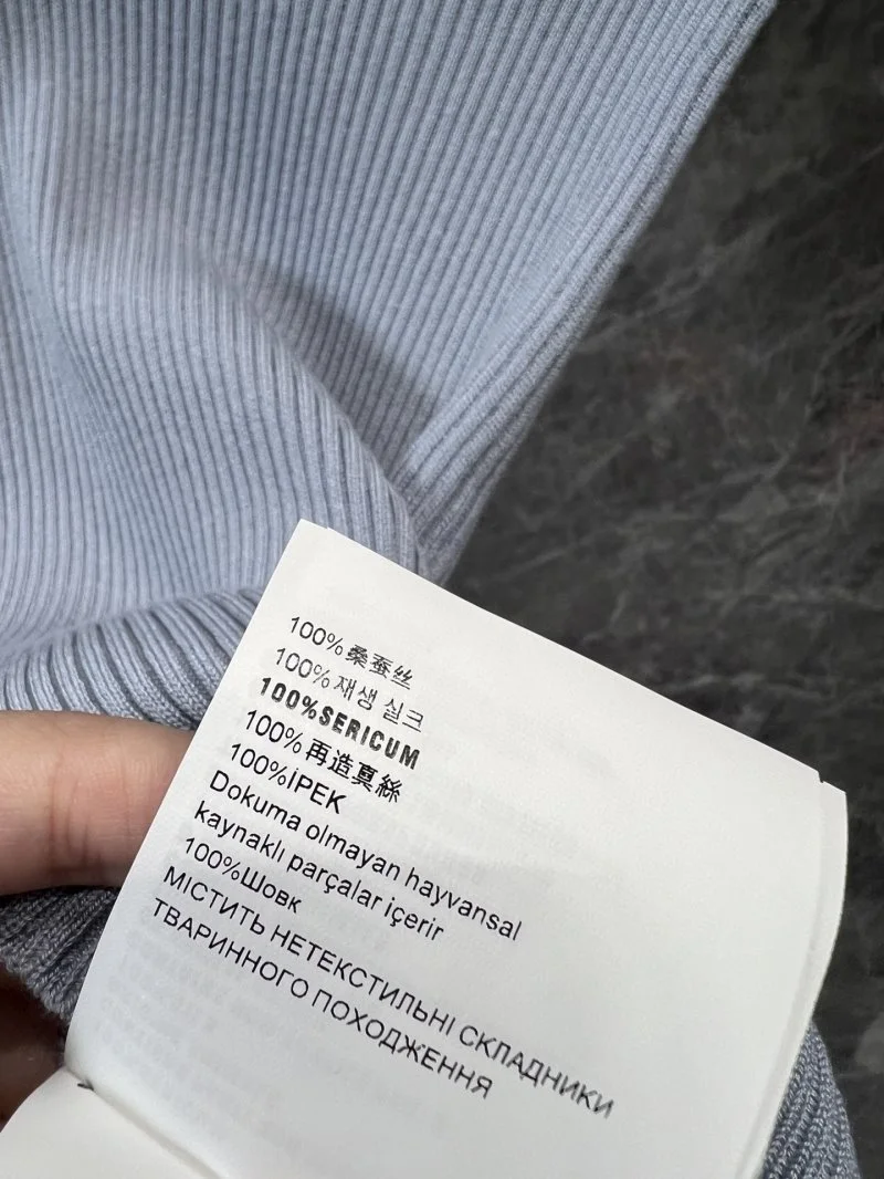 Sustainable Prada T-Shirts 166096