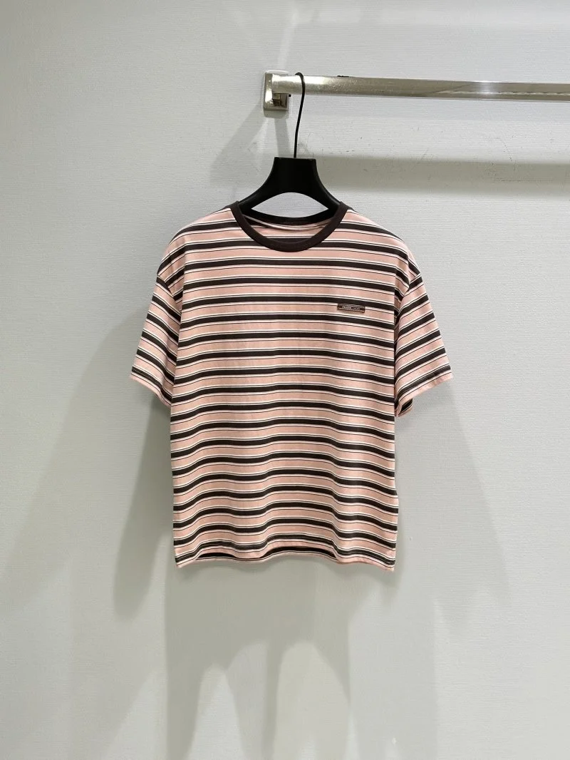 Trendsetting Prada T-Shirts 166088