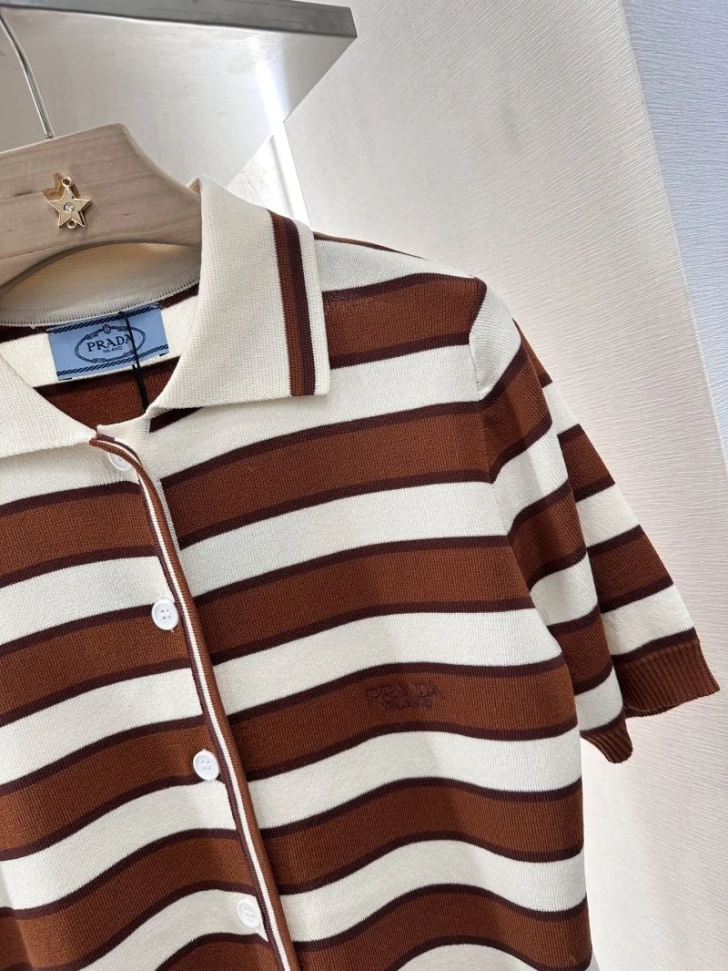Prada T-Shirts Neat 166055