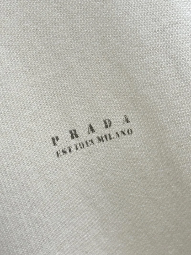 Minimalist Prada T-Shirts 166050