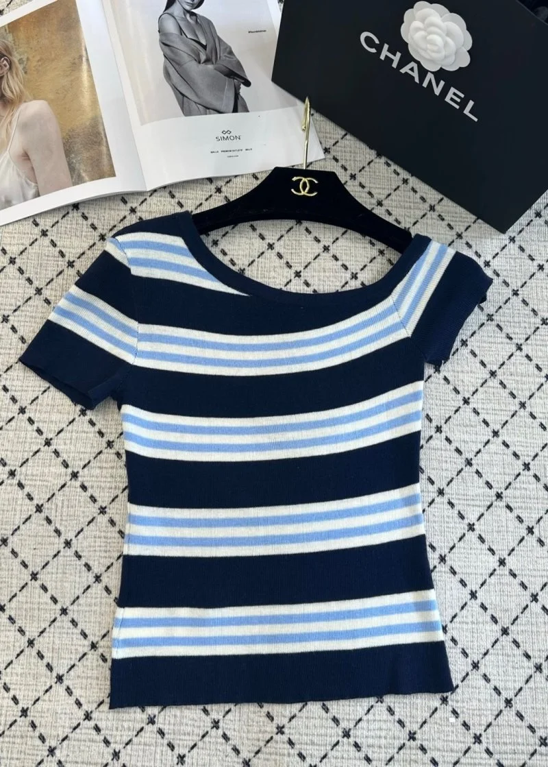Prada T-Shirts Refined 166493