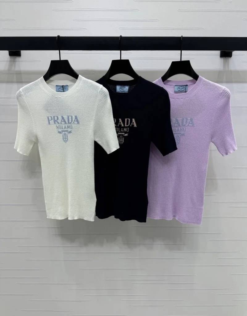 Prada T-Shirts Chic 166538