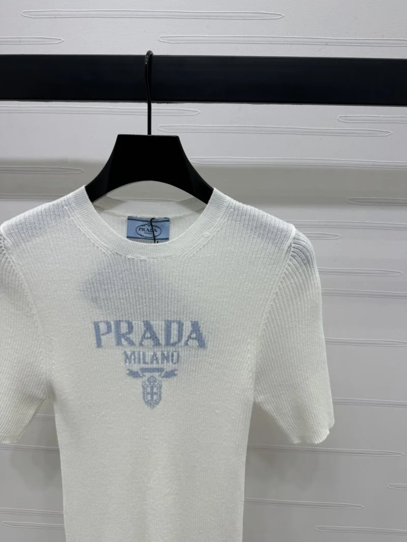 Prada T-Shirts Chic 166538