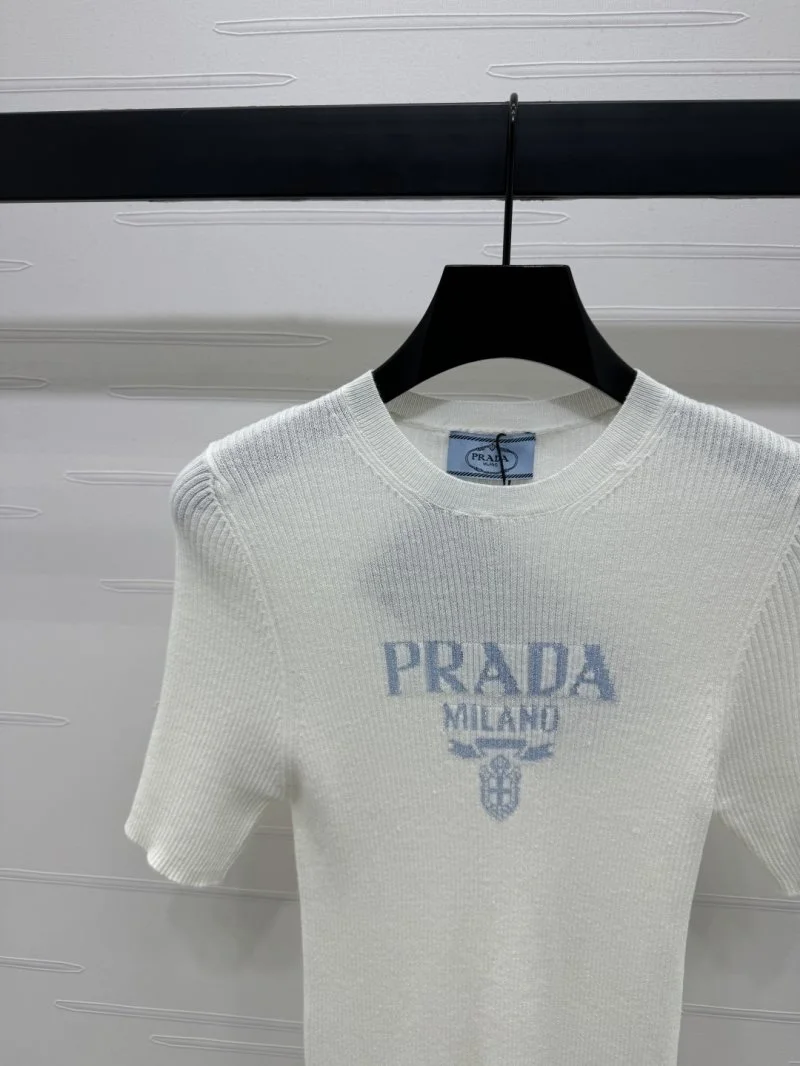 Prada T-Shirts Chic 166538
