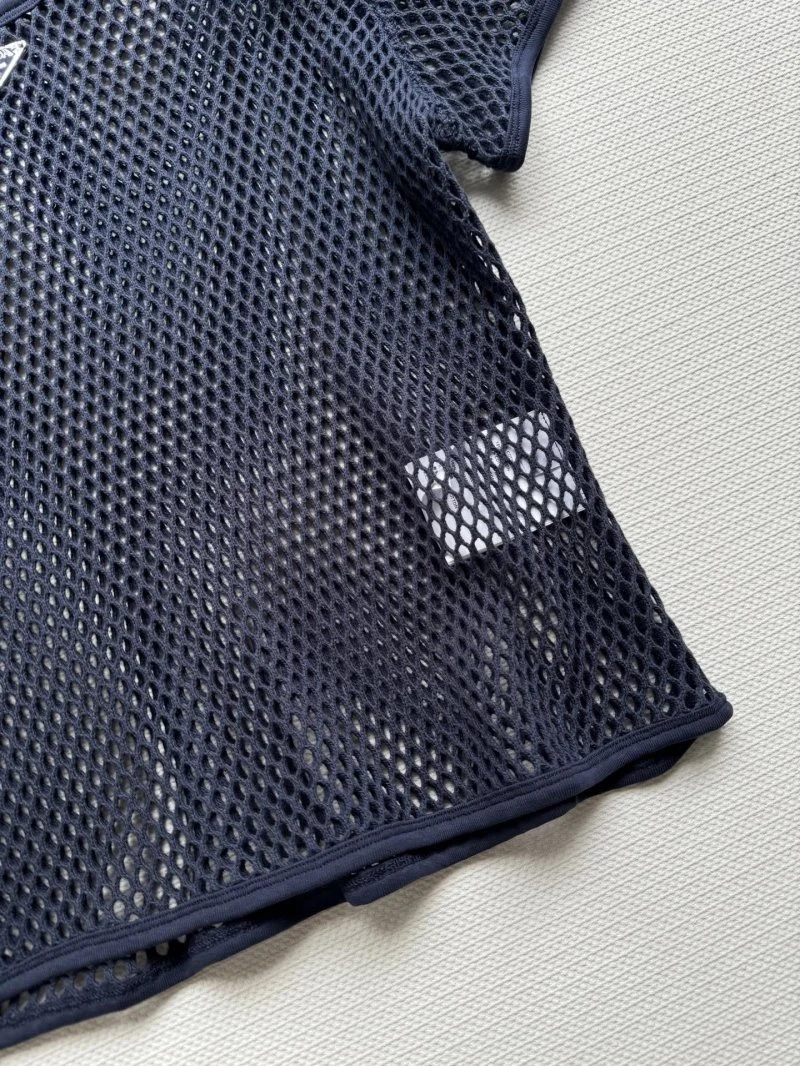 Prada T-Shirts Breathable 166478