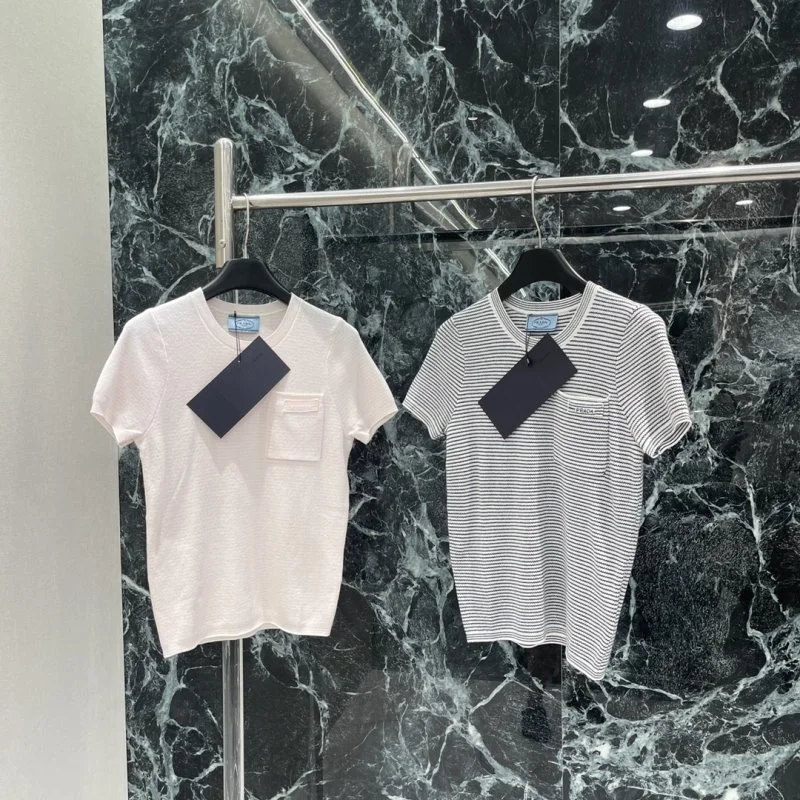 Prada T-Shirts Elegant 166473