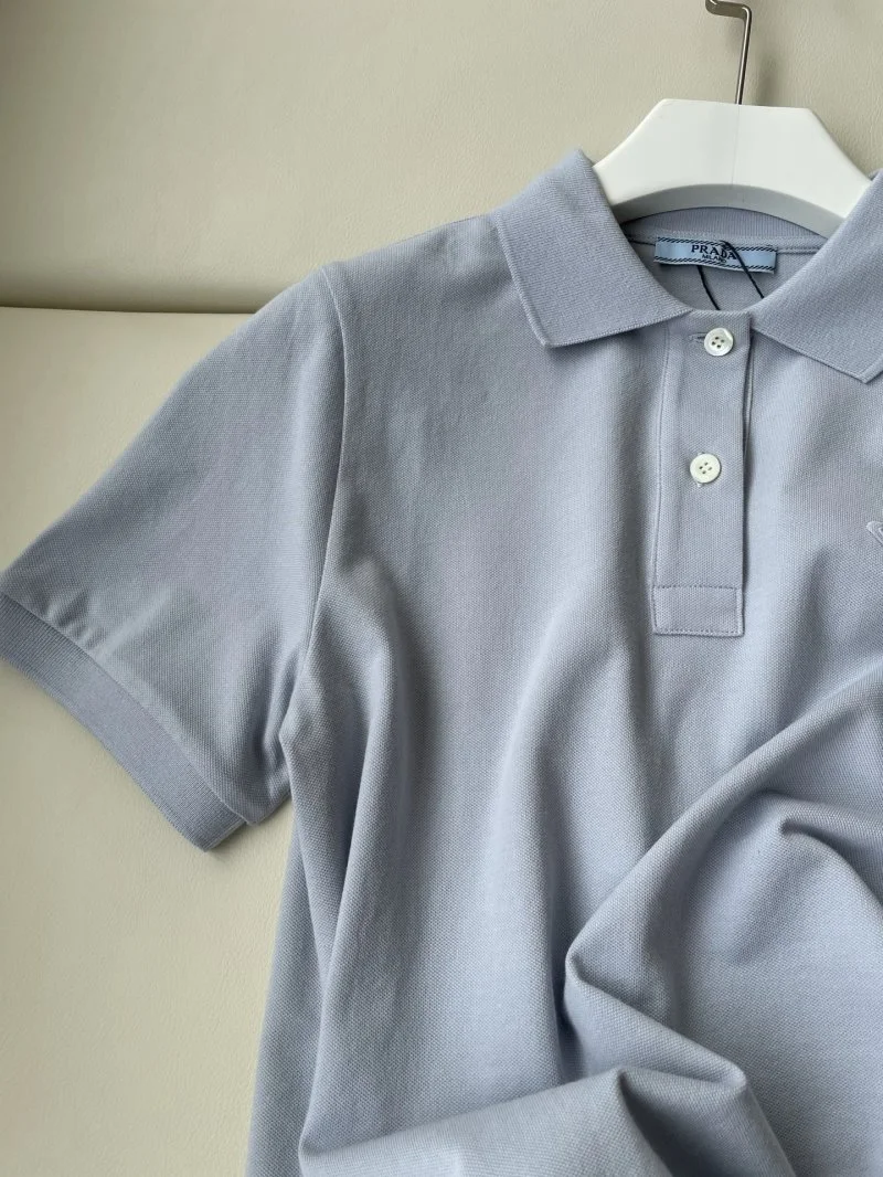 Versatile Prada T-Shirts 166498