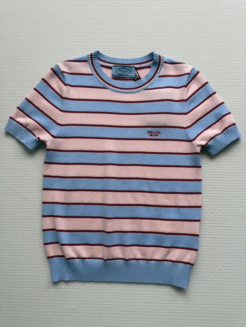 Snug Prada T-Shirts 166464
