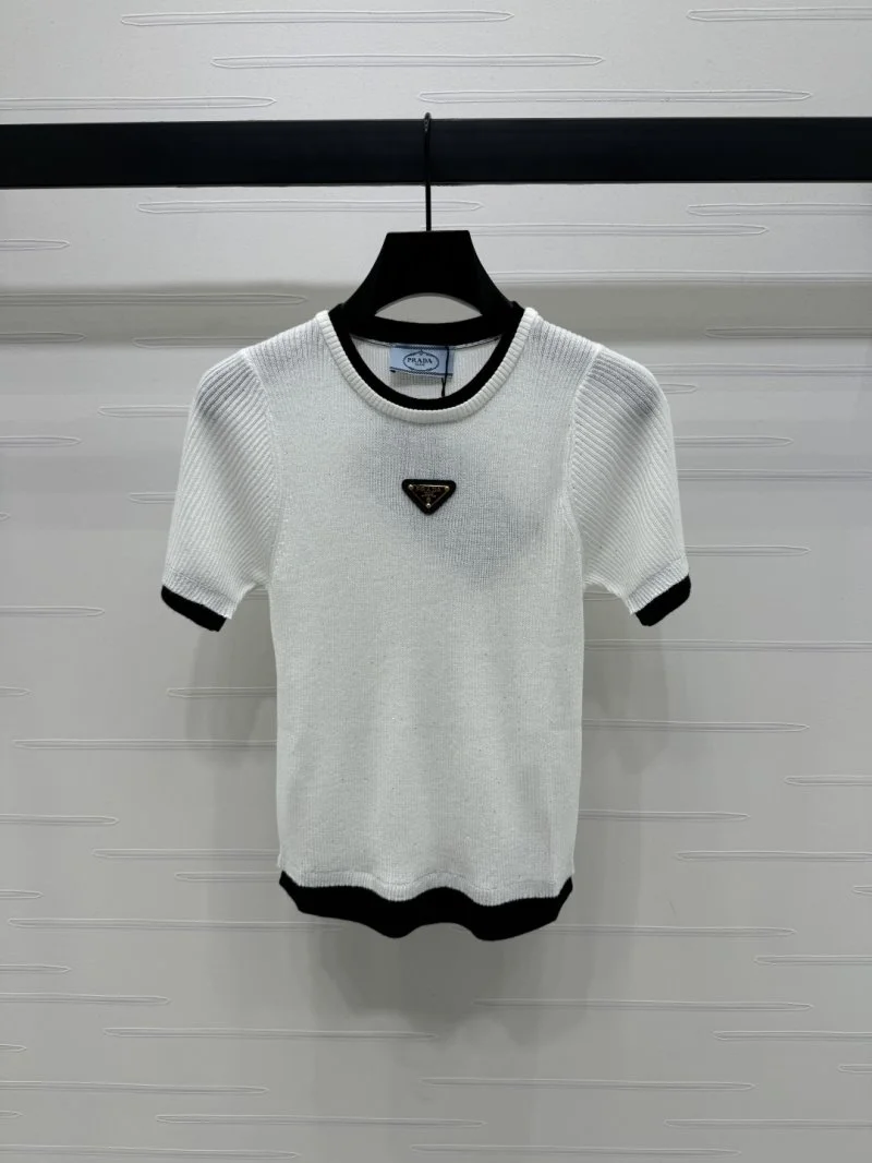 Unisex Prada T-Shirts 166479
