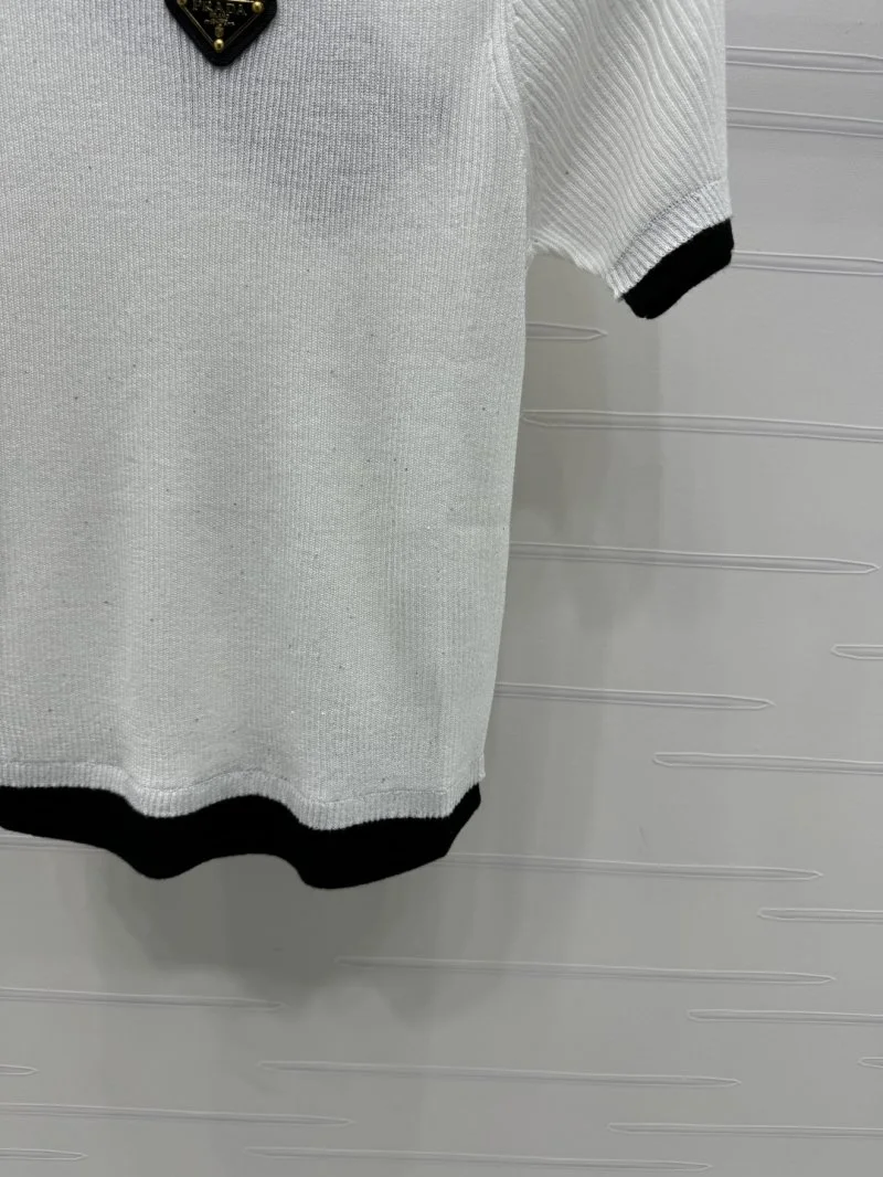 Unisex Prada T-Shirts 166479