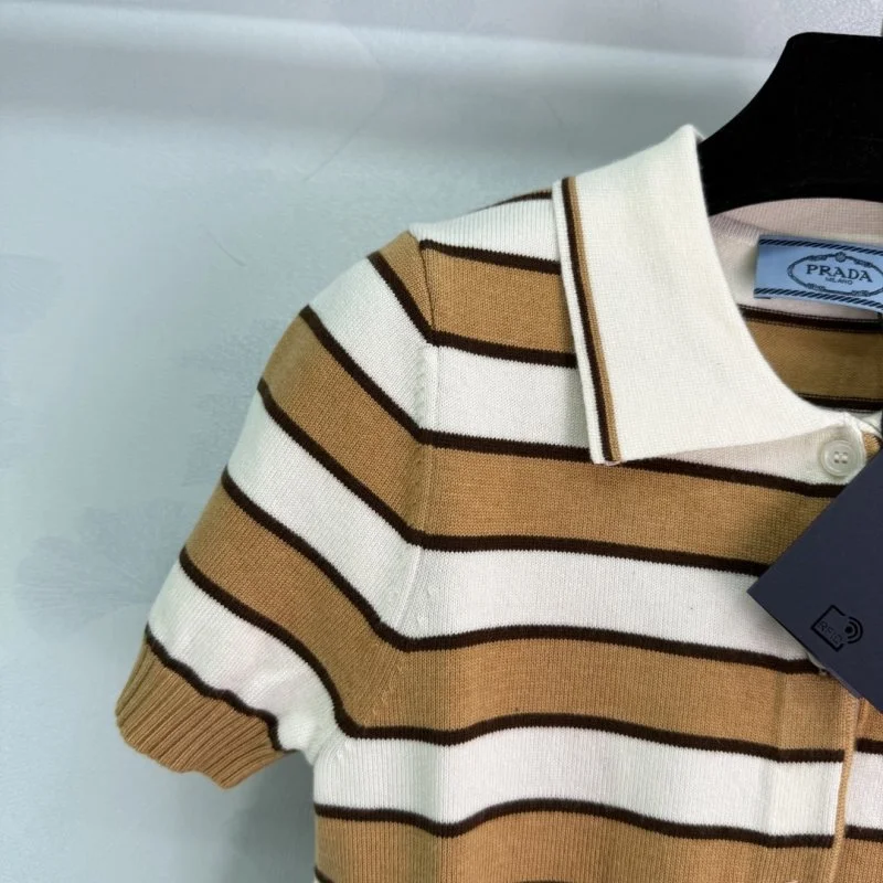 Prada T-Shirts Breathable 166469