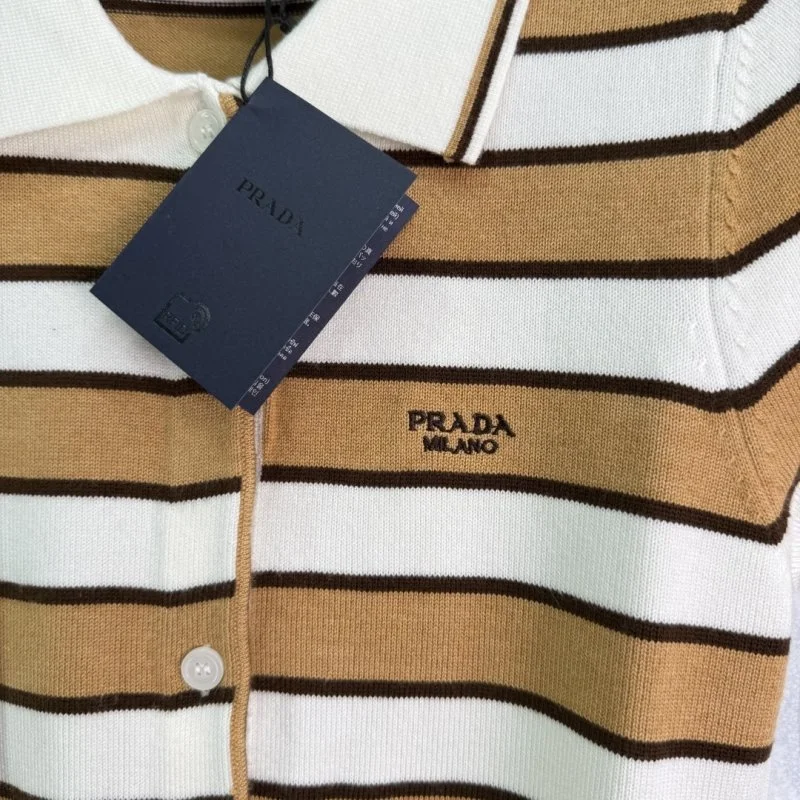 Prada T-Shirts Breathable 166469