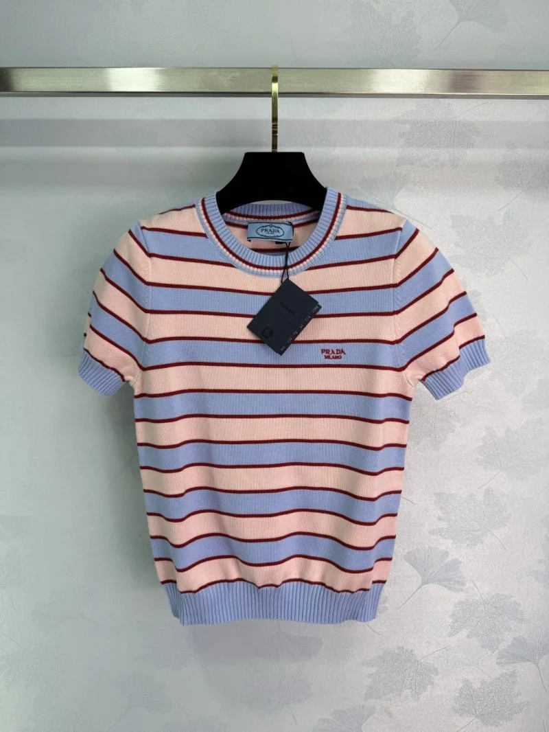 Prada T-Shirts Classic 166462