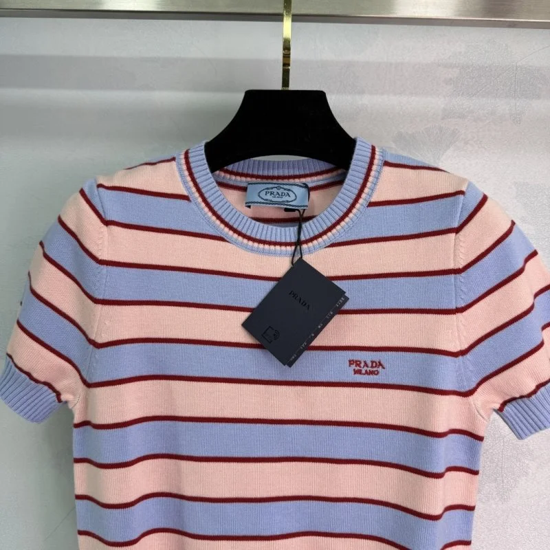 Prada T-Shirts Classic 166462