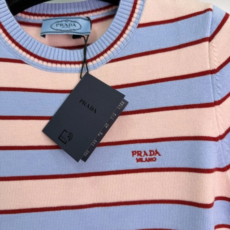Prada T-Shirts Classic 166462