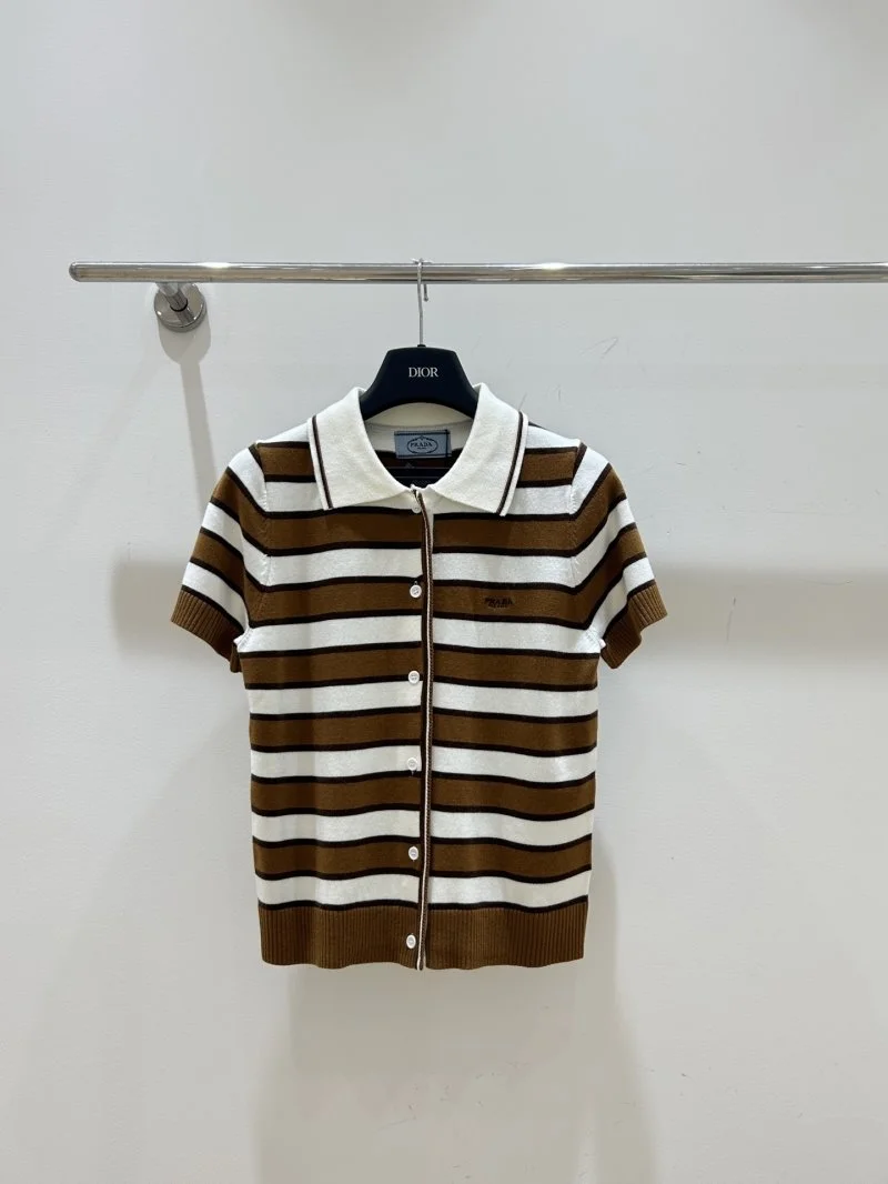 Prada T-Shirts Neat 166445