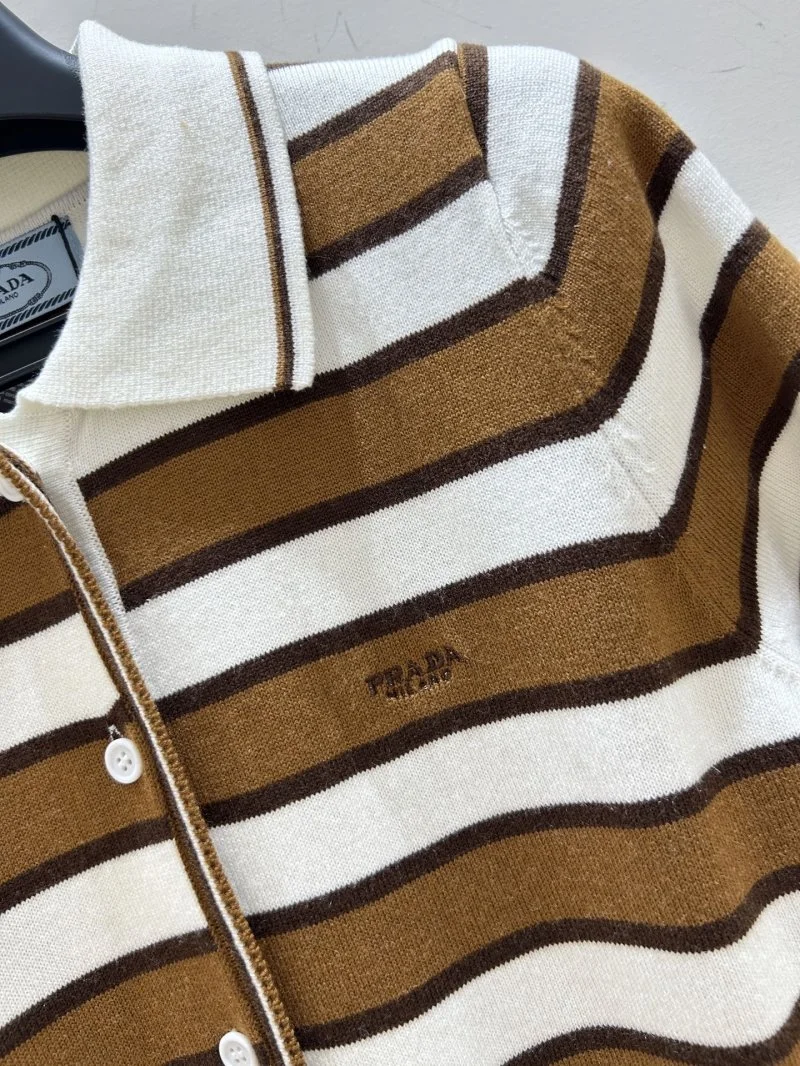 Prada T-Shirts Neat 166445