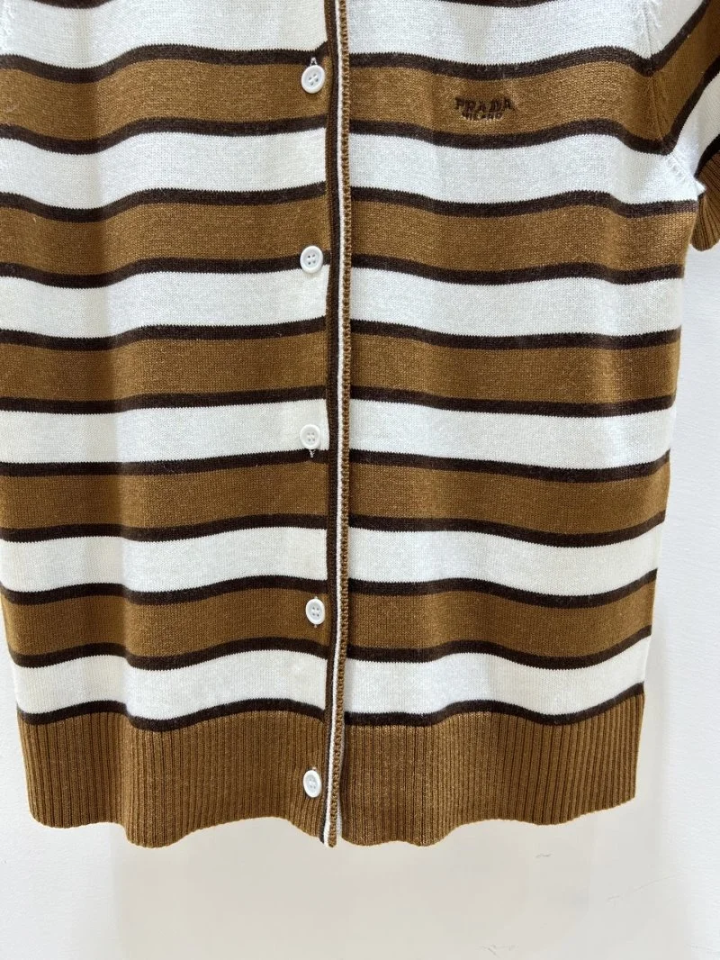 Prada T-Shirts Neat 166445
