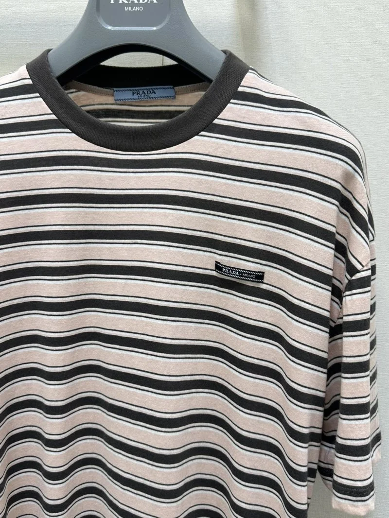 Packable Prada T-Shirts 165773