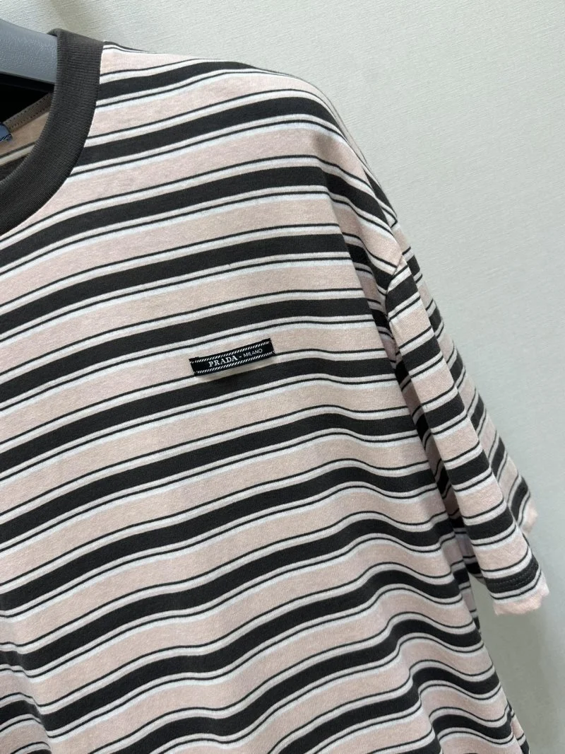 Packable Prada T-Shirts 165773