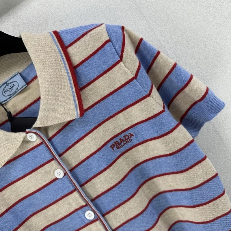 Unisex Prada T-Shirts 165840